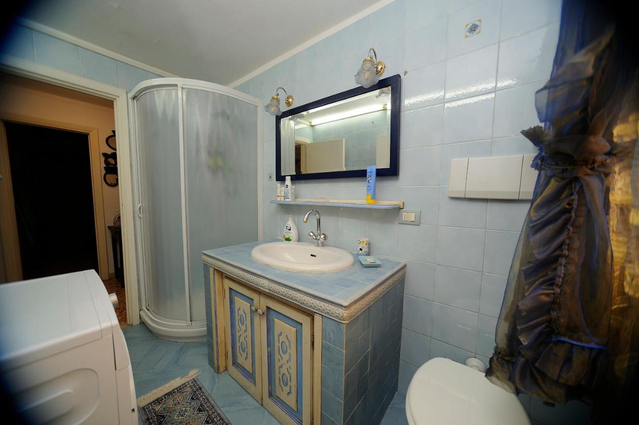 Casa Di Manu Apartment มอนเตกาตินี แตร์เม ภายนอก รูปภาพ